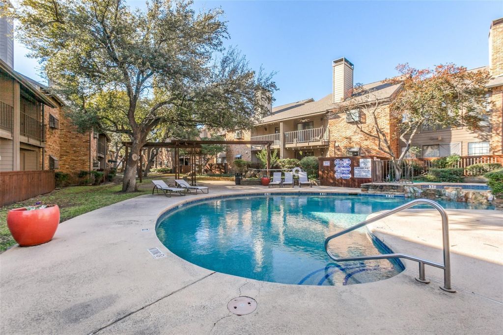 15221 Berry Trail 1111, Dallas, TX 75248