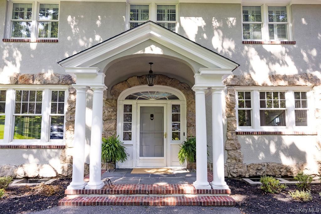 11 Arbutus Lane, Stony Brook, NY 11790 — photo 3