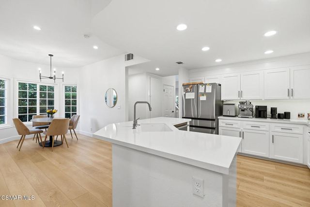 815 Sunstone Street, Westlake Village, CA 91362