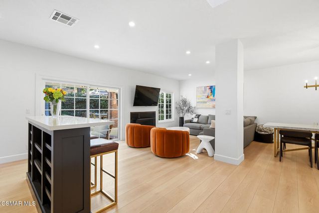 815 Sunstone Street, Westlake Village, CA 91362