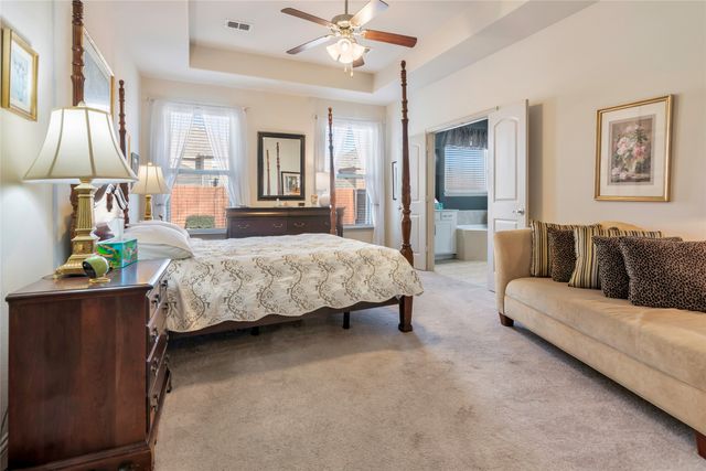 1012 Sweeping Butte Drive, Fort Worth, TX 76052