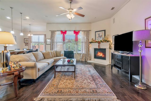 1012 Sweeping Butte Drive, Fort Worth, TX 76052