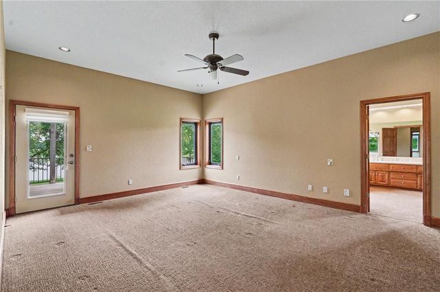 1672 N 1 Road, Baldwin City, KS 66006