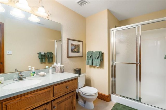 1672 N 1 Road, Baldwin City, KS 66006