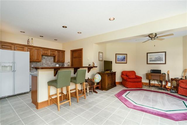1672 N 1 Road, Baldwin City, KS 66006