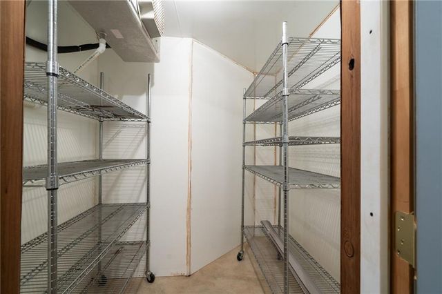 1672 N 1 Road, Baldwin City, KS 66006