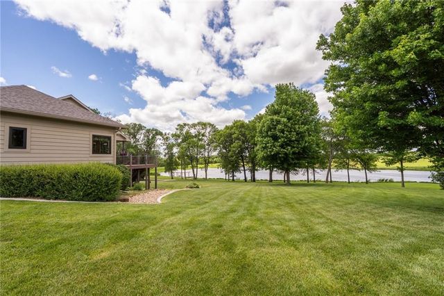 1672 N 1 Road, Baldwin City, KS 66006