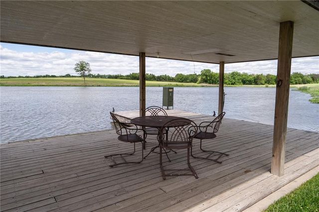1672 N 1 Road, Baldwin City, KS 66006