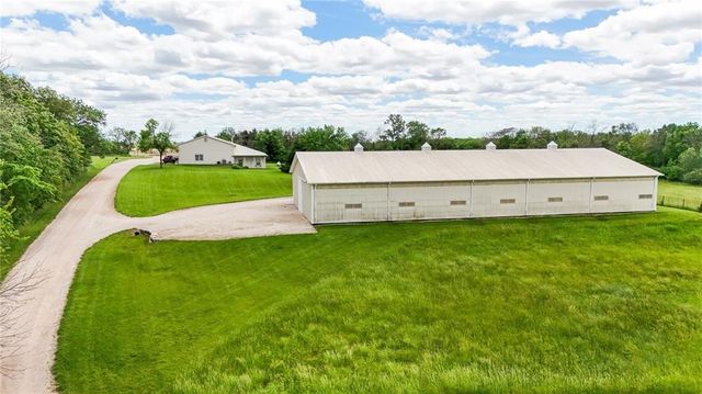 1672 N 1 Road, Baldwin City, KS 66006