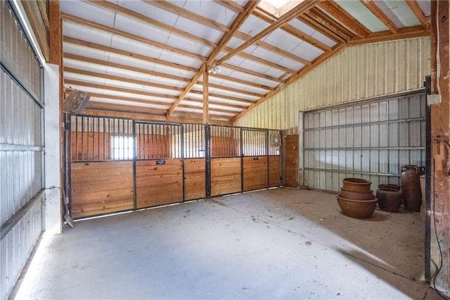 1672 N 1 Road, Baldwin City, KS 66006