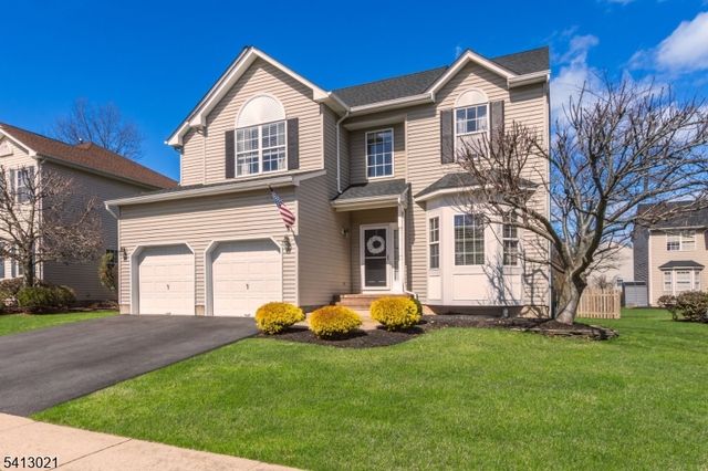 12 Lewis Dr, Bridgewater Twp., NJ 08807