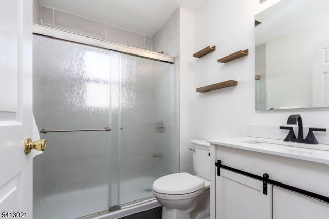 12 Lewis Dr, Bridgewater Twp., NJ 08807