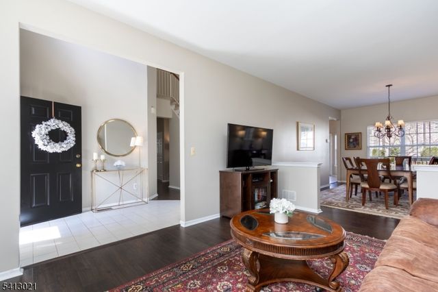 12 Lewis Dr, Bridgewater Twp., NJ 08807