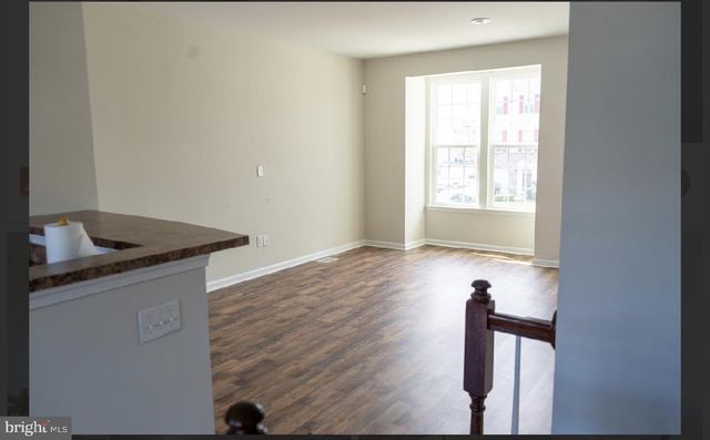 102 BENFORD LN, Edgewater Park, NJ 08010