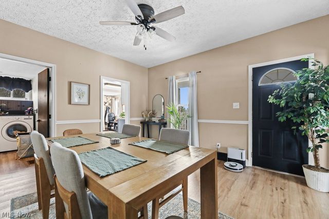 2420 Beechwood Avenue NE, Alliance, OH 44601