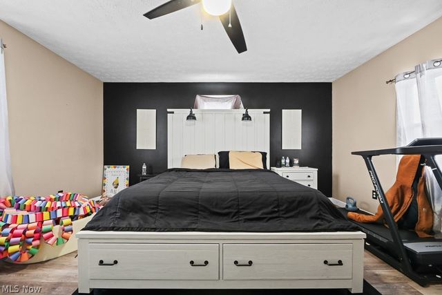 2420 Beechwood Avenue NE, Alliance, OH 44601