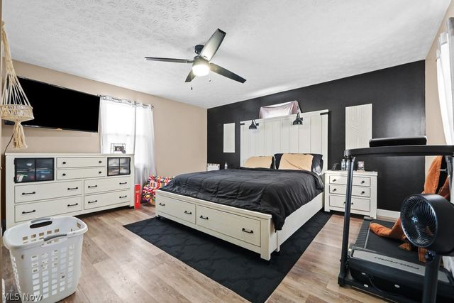 2420 Beechwood Avenue NE, Alliance, OH 44601