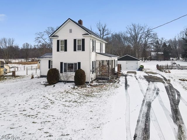 2420 Beechwood Avenue NE, Alliance, OH 44601