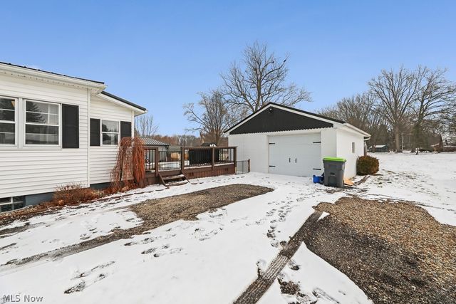 2420 Beechwood Avenue NE, Alliance, OH 44601