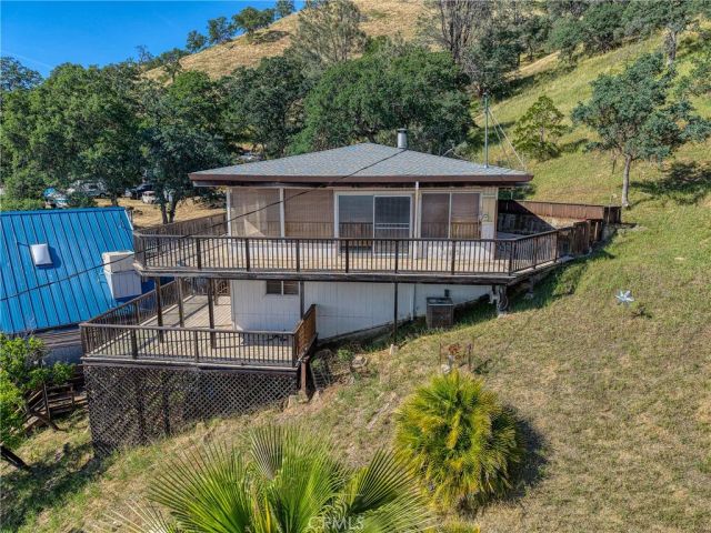 12805 Lakeshore Drive, Clearlake, CA 95422