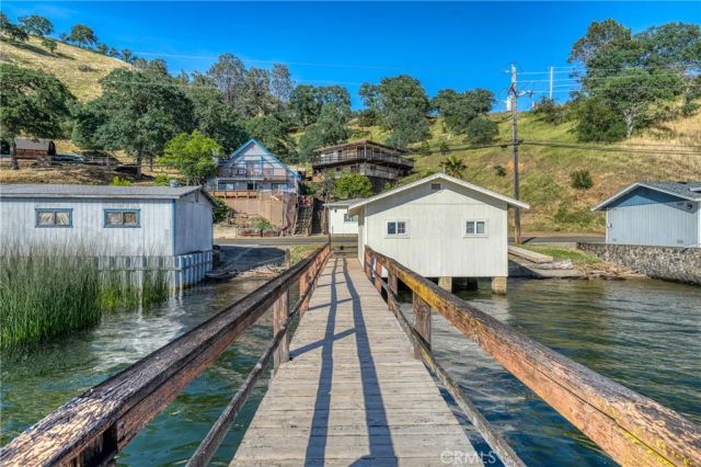 12805 Lakeshore Drive, Clearlake, CA 95422