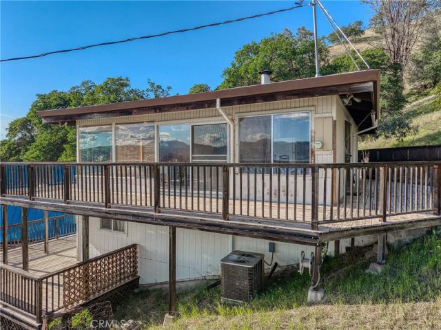 12805 Lakeshore Drive, Clearlake, CA 95422