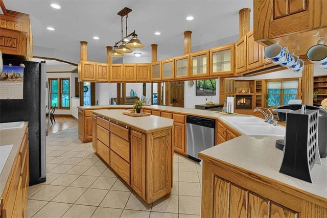 8500 E 116 Highway, Lathrop, MO 64465