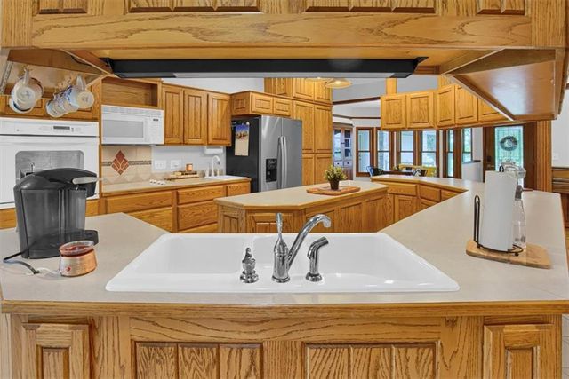8500 E 116 Highway, Lathrop, MO 64465