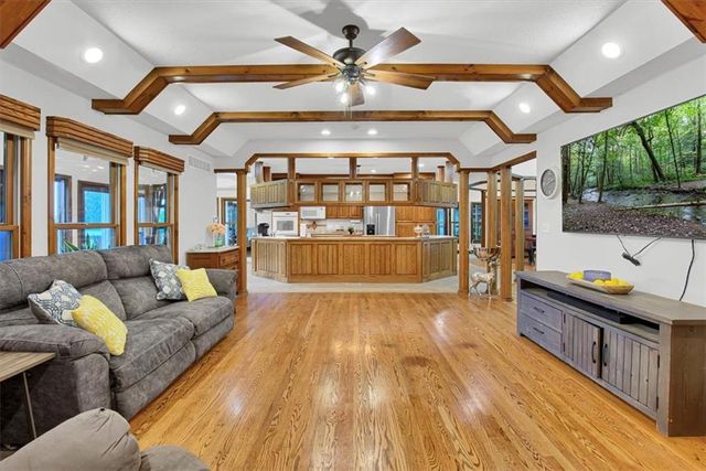 8500 E 116 Highway, Lathrop, MO 64465