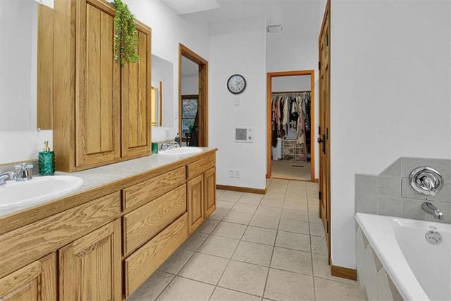 8500 E 116 Highway, Lathrop, MO 64465