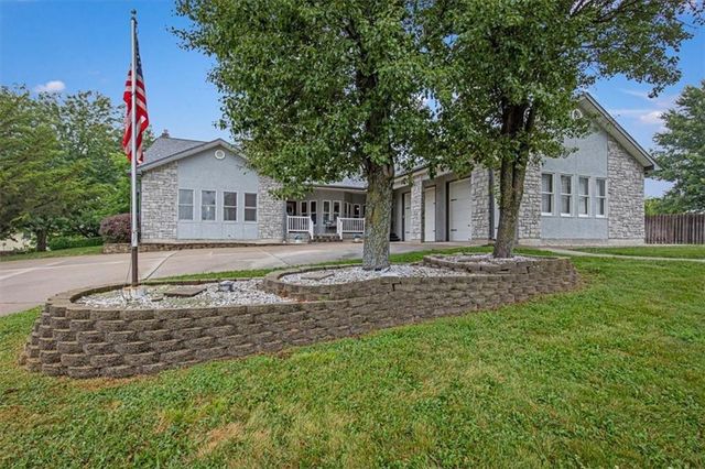 8500 E 116 Highway, Lathrop, MO 64465