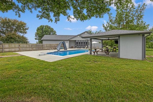 8500 E 116 Highway, Lathrop, MO 64465