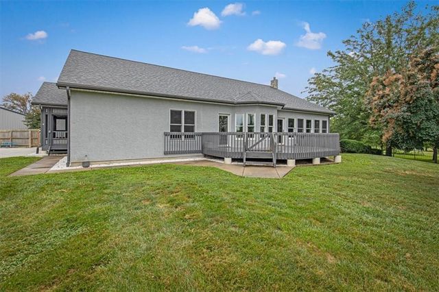 8500 E 116 Highway, Lathrop, MO 64465