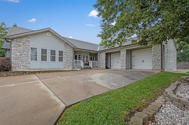 8500 E 116 Highway, Lathrop, MO 64465