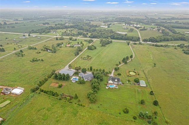 8500 E 116 Highway, Lathrop, MO 64465