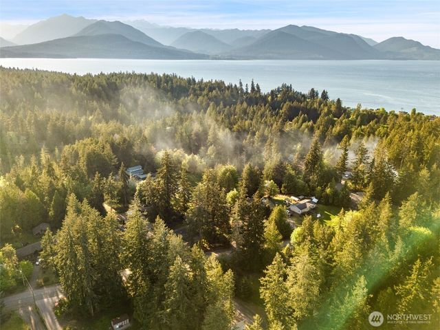 9355 9361 Misery Point Road, Seabeck, WA 98380
