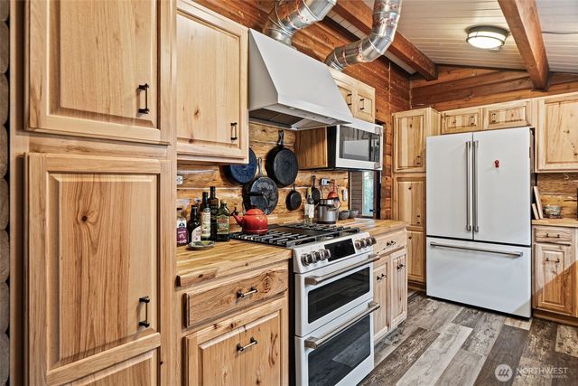 9355 9361 Misery Point Road, Seabeck, WA 98380