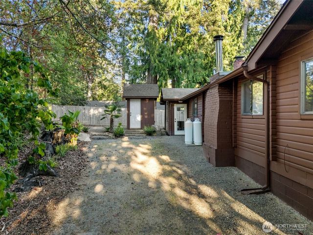 9355 9361 Misery Point Road, Seabeck, WA 98380