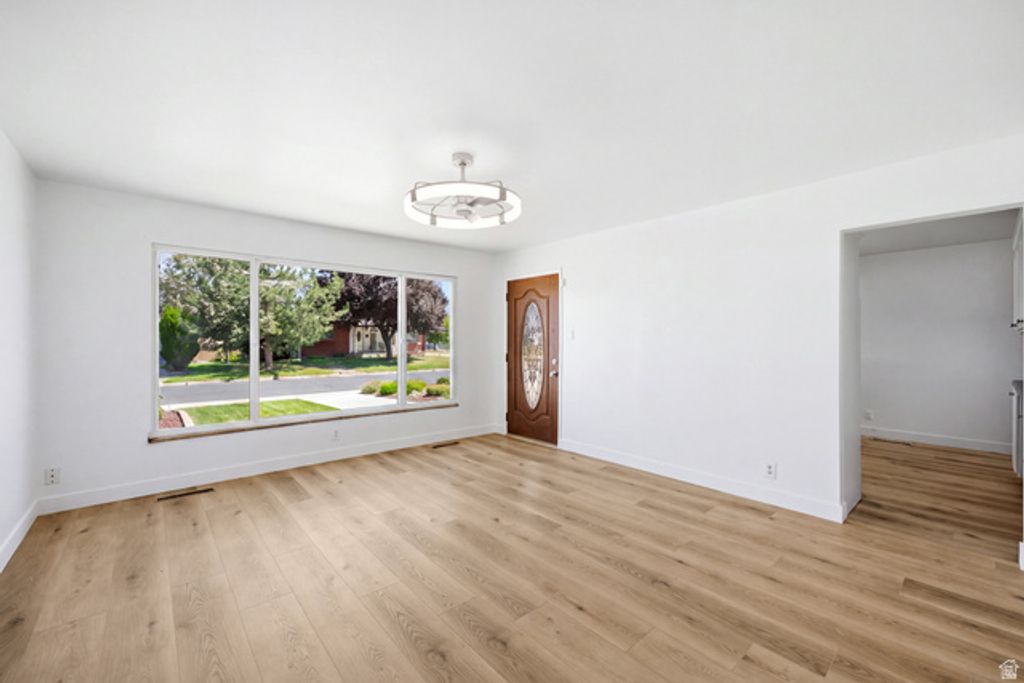 6272 S 400 E, Murray, UT 84107 — photo 4