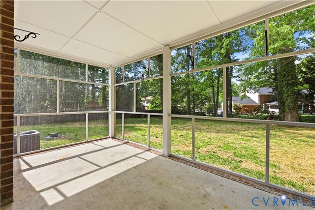 4100 Hidden Valley Rd, Chester, VA 23831