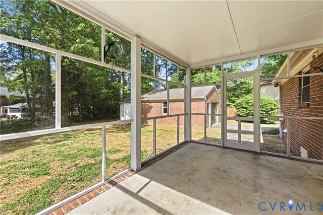 4100 Hidden Valley Rd, Chester, VA 23831