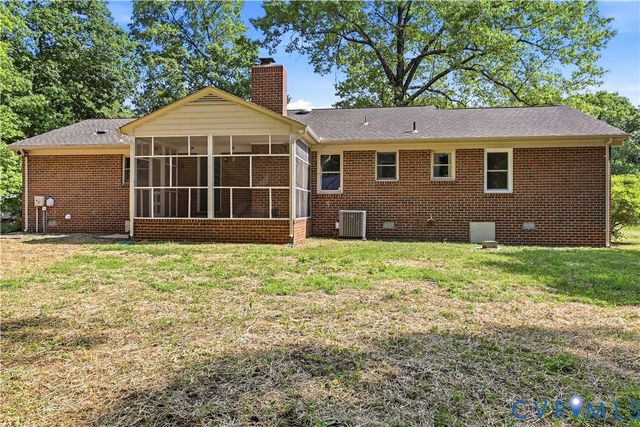 4100 Hidden Valley Rd, Chester, VA 23831