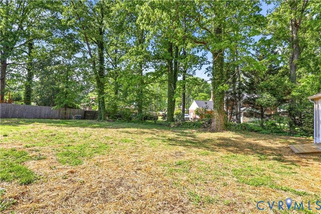 4100 Hidden Valley Rd, Chester, VA 23831