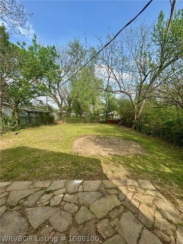 606 Noble Street, Poteau, OK 74953