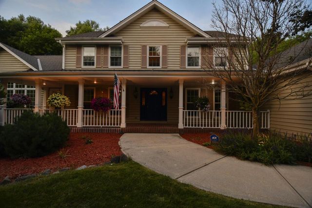 S67W18950 Steeplechase DRIVE, Muskego, WI 53150