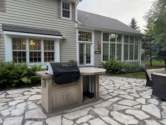S67W18950 Steeplechase DRIVE, Muskego, WI 53150