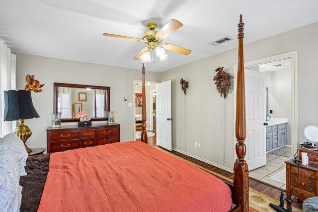 8722 Bayshore Lane, Rowlett, TX 75088