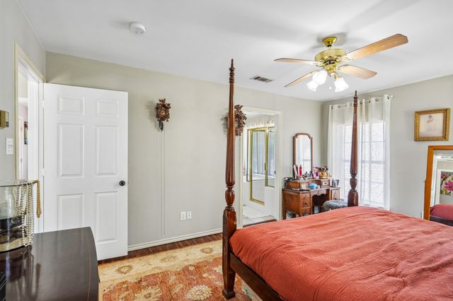 8722 Bayshore Lane, Rowlett, TX 75088