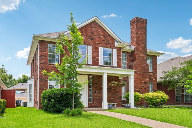 8722 Bayshore Lane, Rowlett, TX 75088