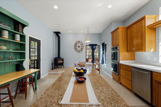 7410 White Oak Dr, Placerville, CA 95667
